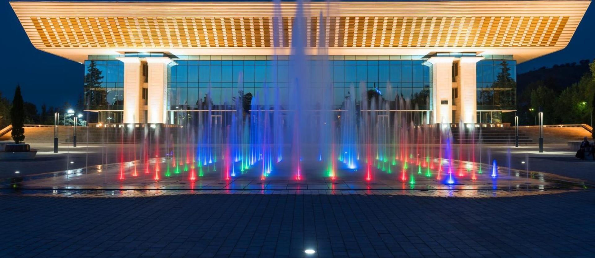 Nadezhda Apartments In Touristic Area, On The Dostyk Avenue 89 Almatý Exterior foto